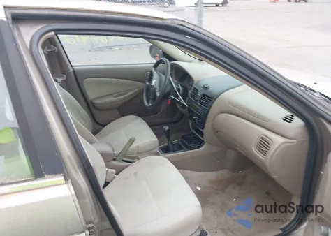 2004 Nissan Sentra 1.8 z USA, uszkodzony, nr VIN 3N1CB51D04L881638